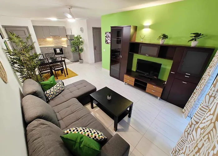 Ocean Retreat With Terrace And Tennis Apartman *