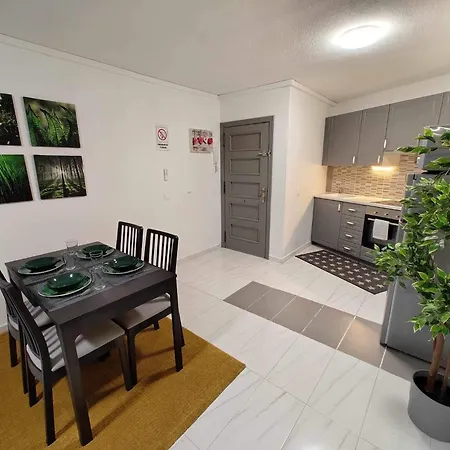 公寓 Ocean Retreat With Terrace And Tennis 阿德耶